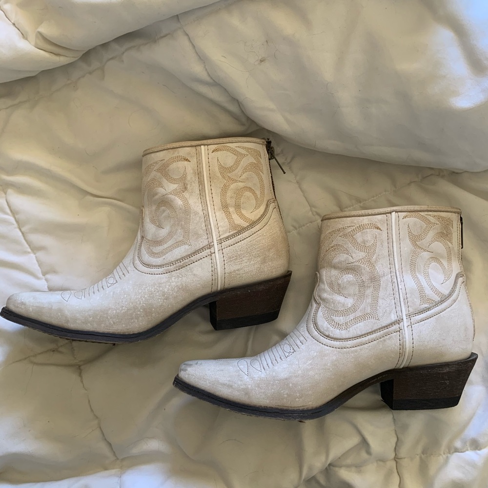 White Laredo Cowgirl Booties.